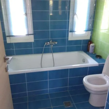 Apartment 80 Sq.m. Sunny Top Floor Entire